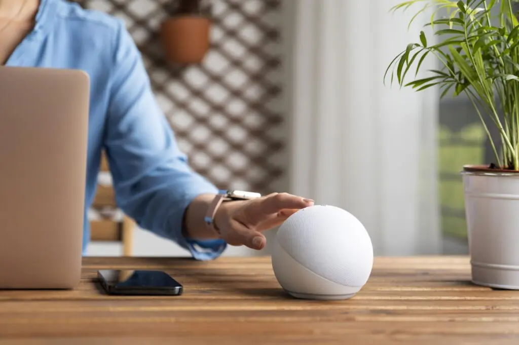 Como mudar o idioma da Alexa - Fonte: Freepik